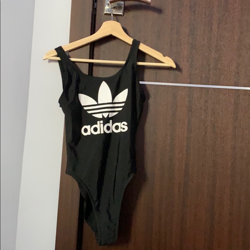 Swim suit